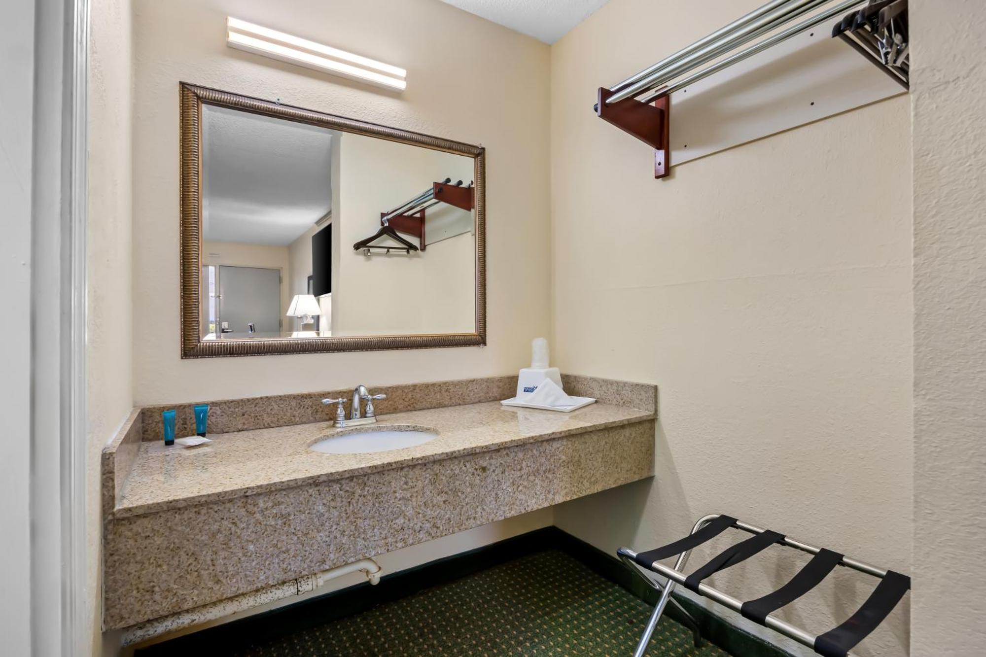 America'S Best Value Inn-โคลัมเบีย ภายนอก รูปภาพ